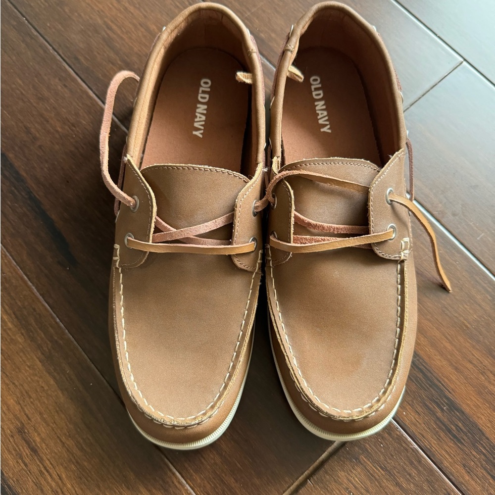 Old Navy color brown size 10